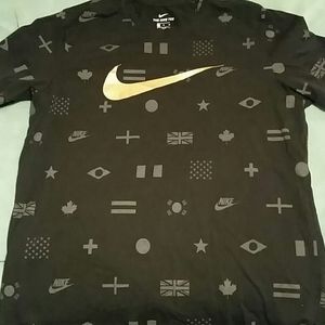 Nike t shirt